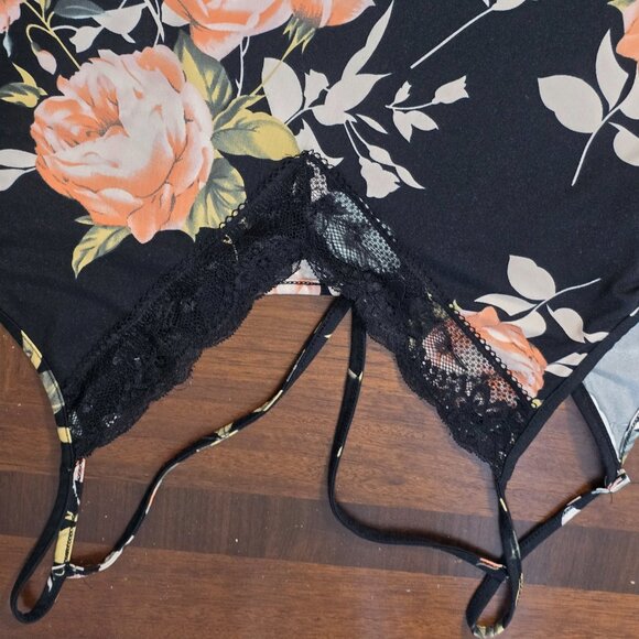 Women's Plus Black Floral Bodysuit 4x - Picture 2 of 5